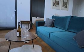 Portova By Oneapartments Premium